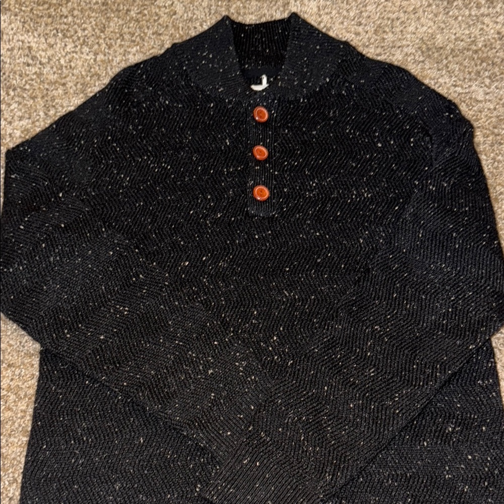 Black Crewneck Sweater with Classic Design